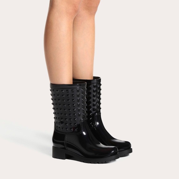 🔥SOLD🔥 🤩 Valentino Garavani Stud Rain boots - Picture 6 of 8